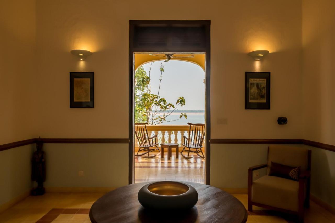 Le Relais De Chhlong Otel Kratie Dış mekan fotoğraf