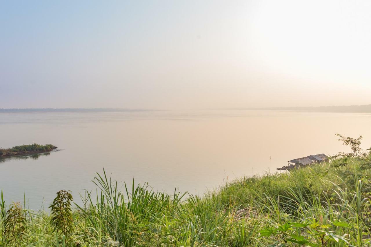 Le Relais De Chhlong Otel Kratie Dış mekan fotoğraf